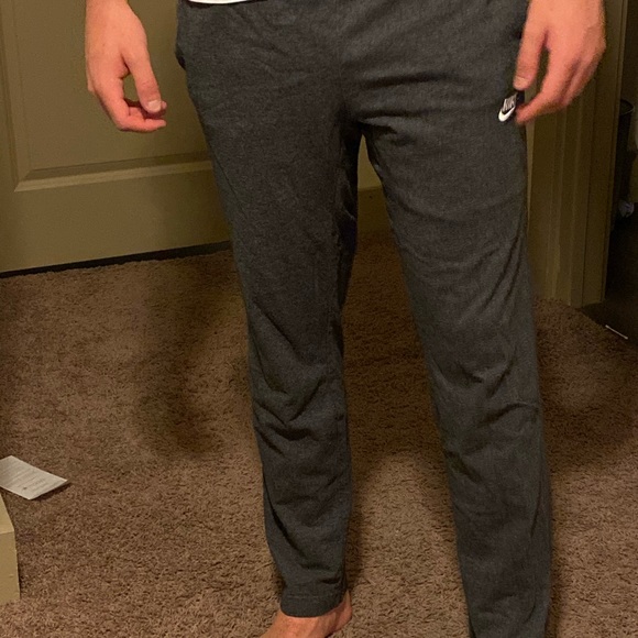 nike men’s grey sweatpants - Picture 3 of 5